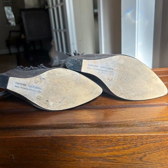 CHINESE LAUNDRY Arctic Fringe Suede Smoke Gray Wedge Ankle Booties - Picture 5 of 8